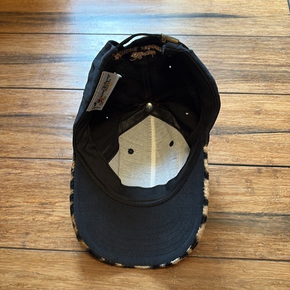 Disney World Animal Kingdom Mickey Mouse Hat Leopard Print Cap adult size - Picture 7 of 8